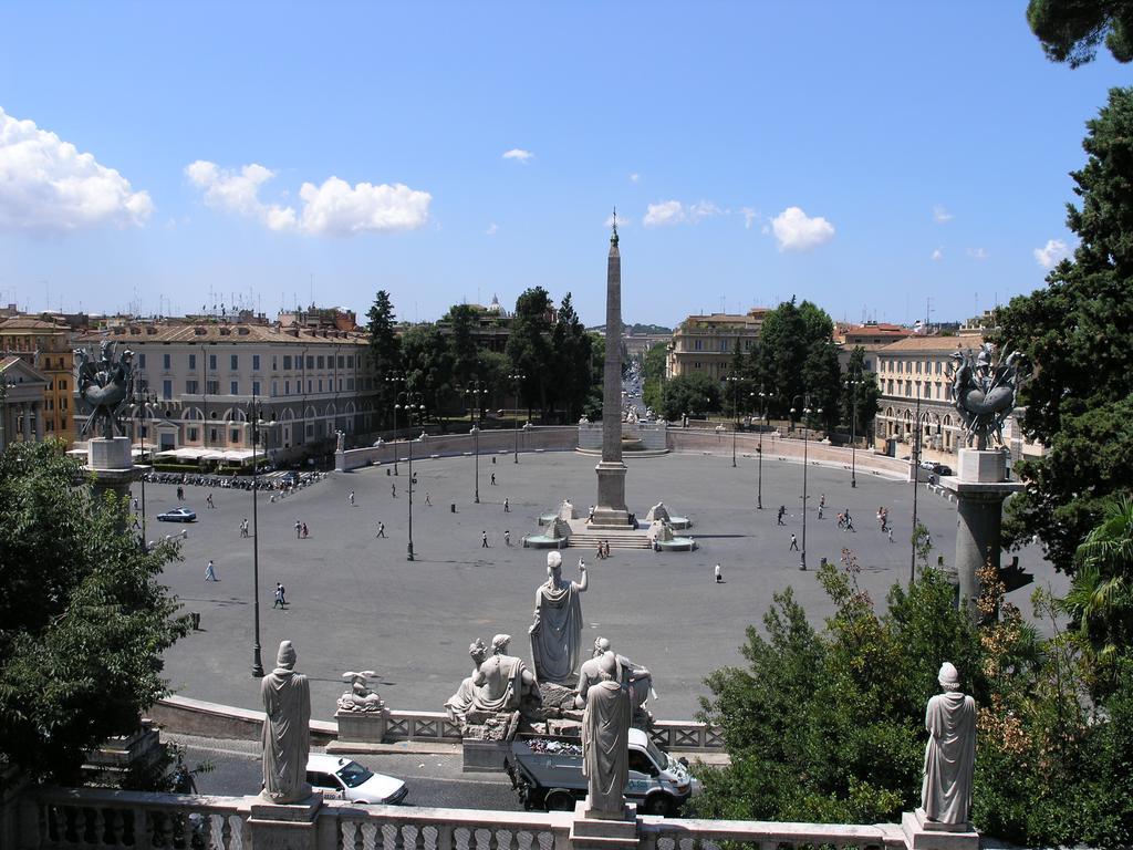 Viale Del Colosseo Bed & Breakfast Rome Bagian luar foto